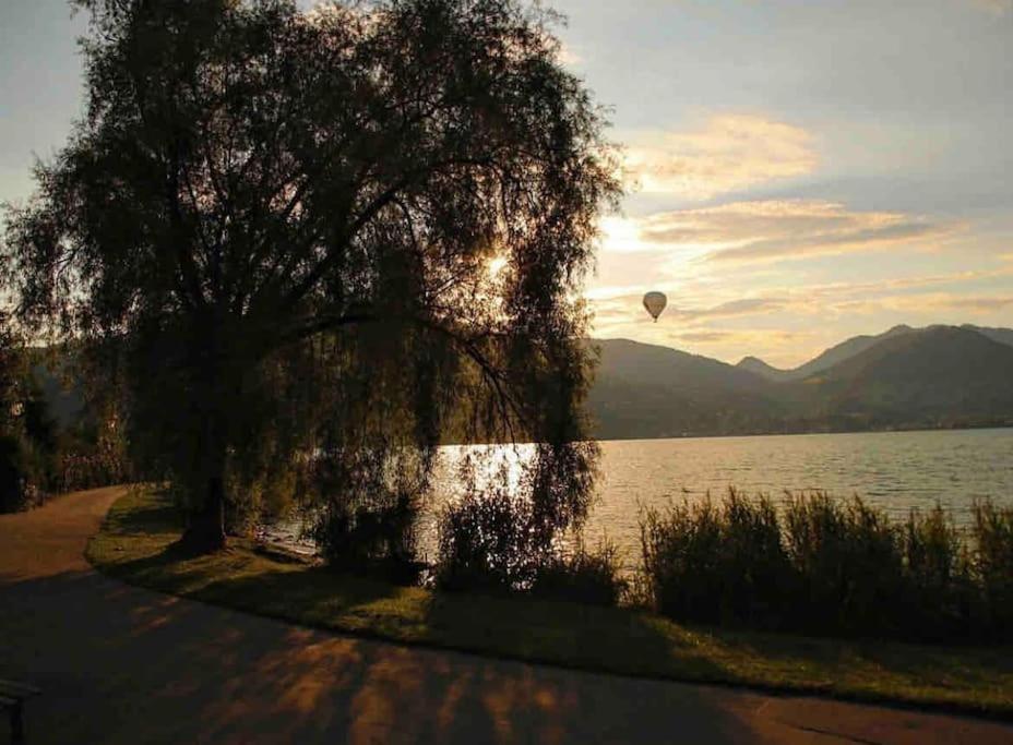 See- Und Bergblick In Bestlage Am Тегернзее Екстериор снимка