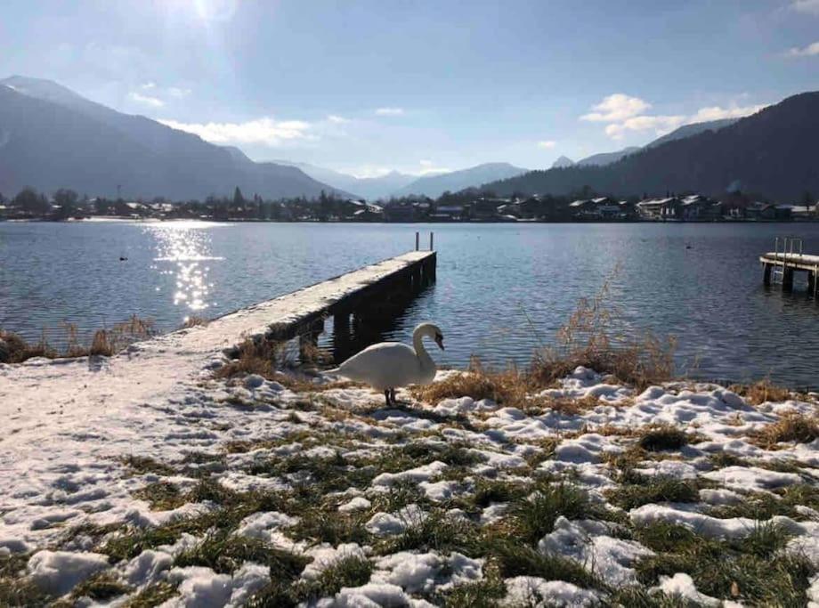 See- Und Bergblick In Bestlage Am Тегернзее Екстериор снимка